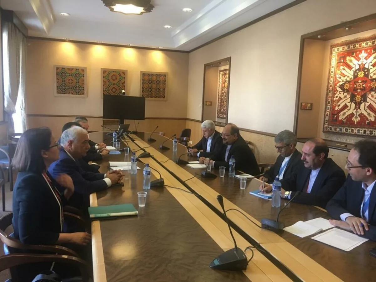 Azərbaycanlı nazir İranın həmkrarlar ittifaqlarını əməkdaşlığa çağırıb