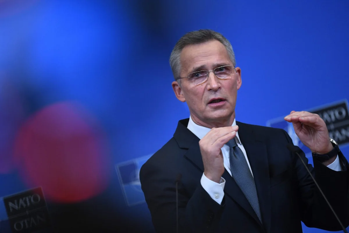 Stoltenberq: NATO nüvə silahlarının hazır vəziyyətə gətirilməsini müzakirə edir