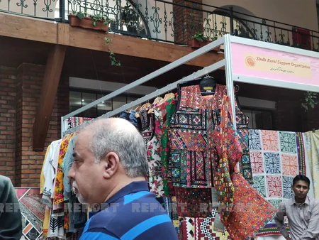 Bakıda Pakistan mallarının sərgisi keçirilir