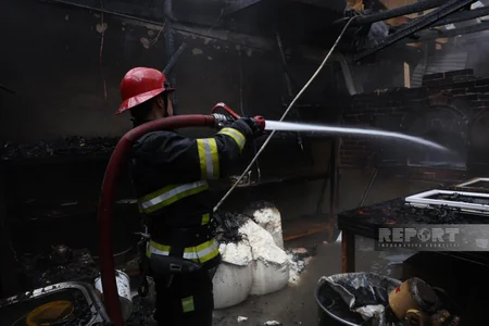 Bakıda restoranda yanğın olub - YENİLƏNİB-2