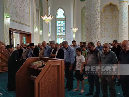 Naxçıvanda bayram namazı qılınıb