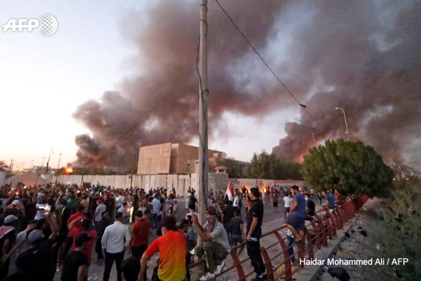 İraqda nümayişçilər İranın Bəsrədəki Baş Konsulluğunun binasını yandırıblar