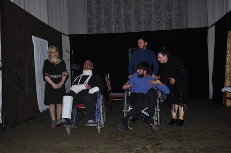 Nar şirəsi pyesinin premyerası olub
