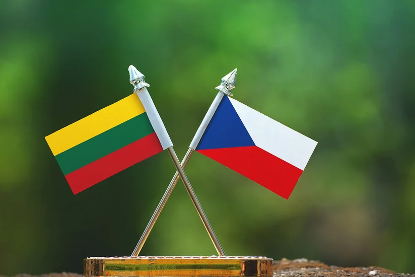 Премьеры Чехии и Литвы обсудили вопросы укрепления обороноспособности