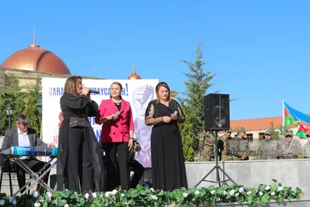 Gədəbəydə Zəfər Günü münasibətilə bayram konserti olub