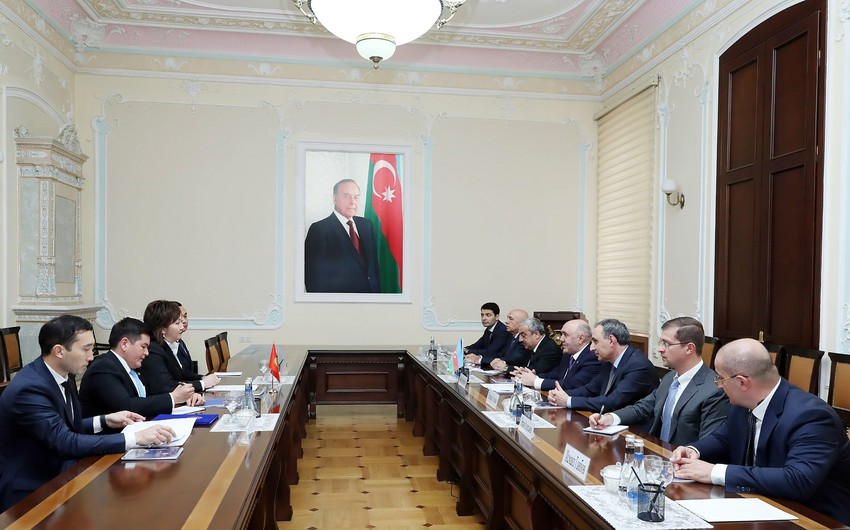 Zakir Qaralov Qırğız Respublikası Baş prokurorunun müavinini qəbul edib