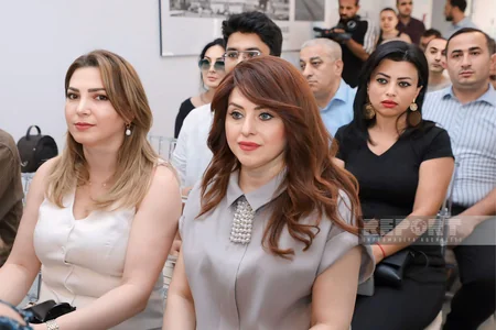 ADY və Mətbuat Şurası jurnalistləri mükafatlandırıb