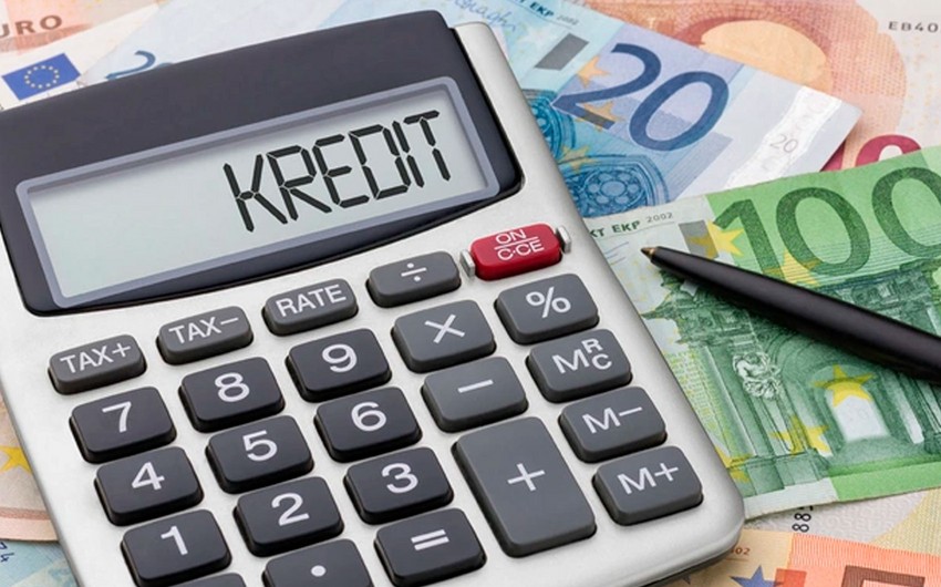 Azərbaycan iqtisadiyyatına kredit qoyuluşu 24 %-ə yaxın artıb