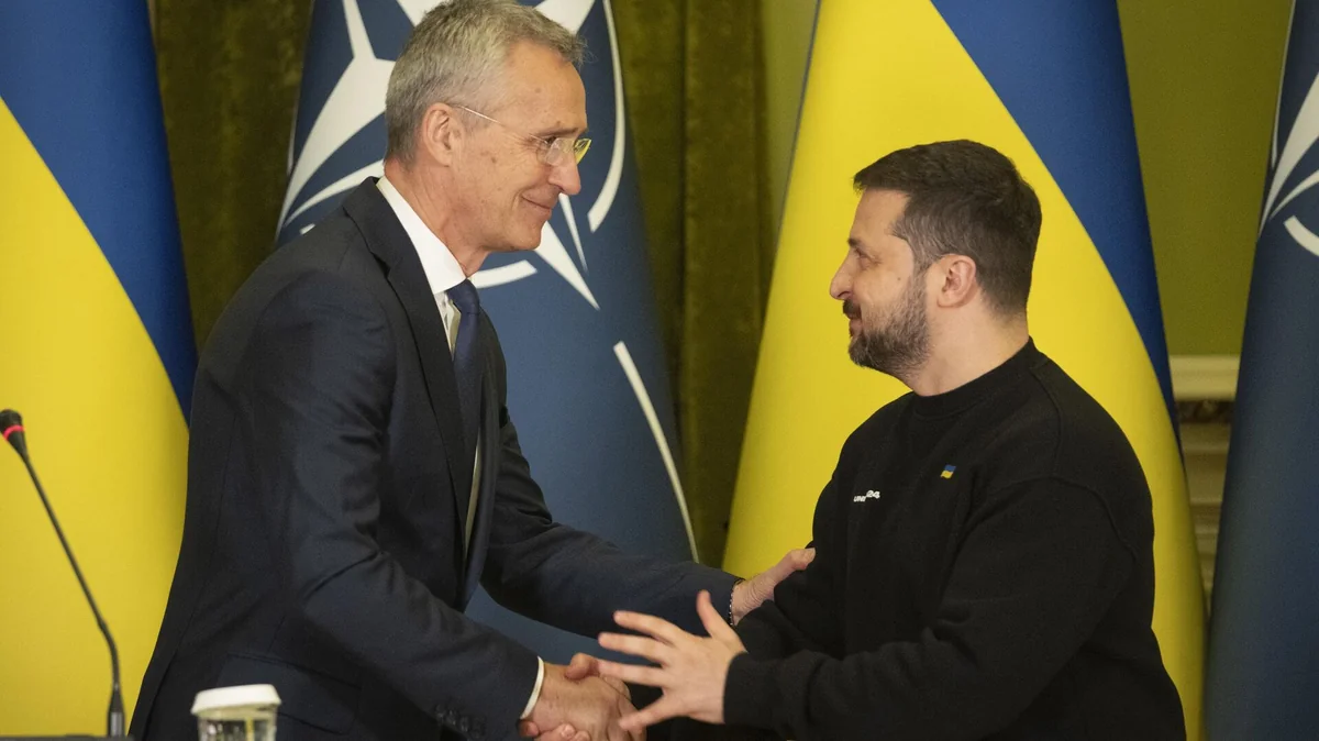 Zelenski Stoltenberqlə Ukraynanın NATO-ya inteqrasiyasını müzakirə edib
