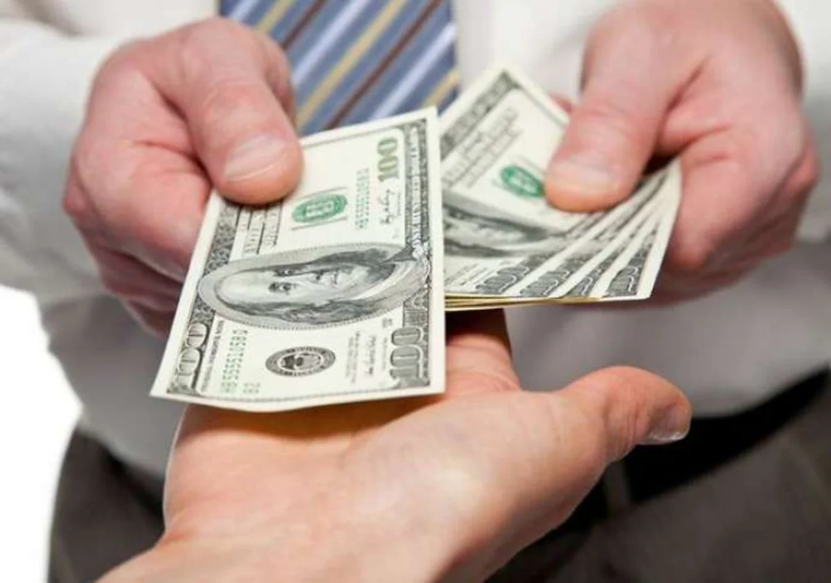 ЦБА снизил курс доллара до 1,5094 AZN/USD