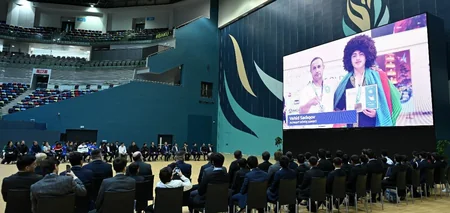 Nazir beynəlxalq yarışlarda uğur qazanan idmançılarla görüşüb