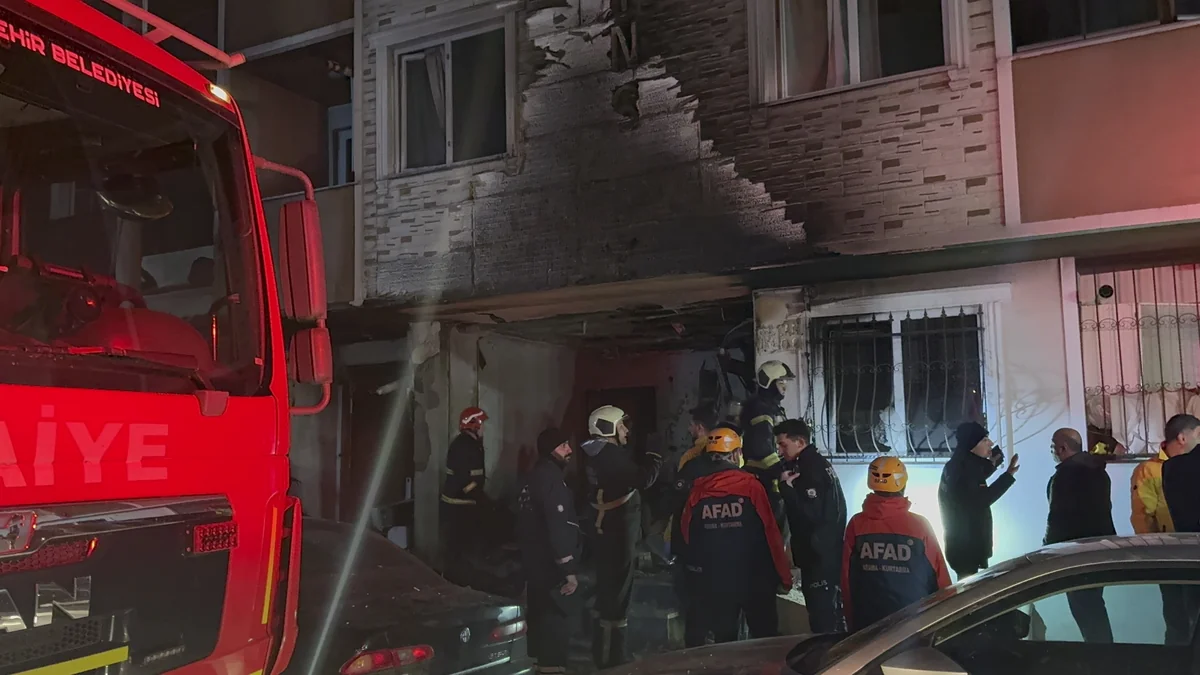 В Турции при взрыве газа в жилом доме пострадали 10 человек