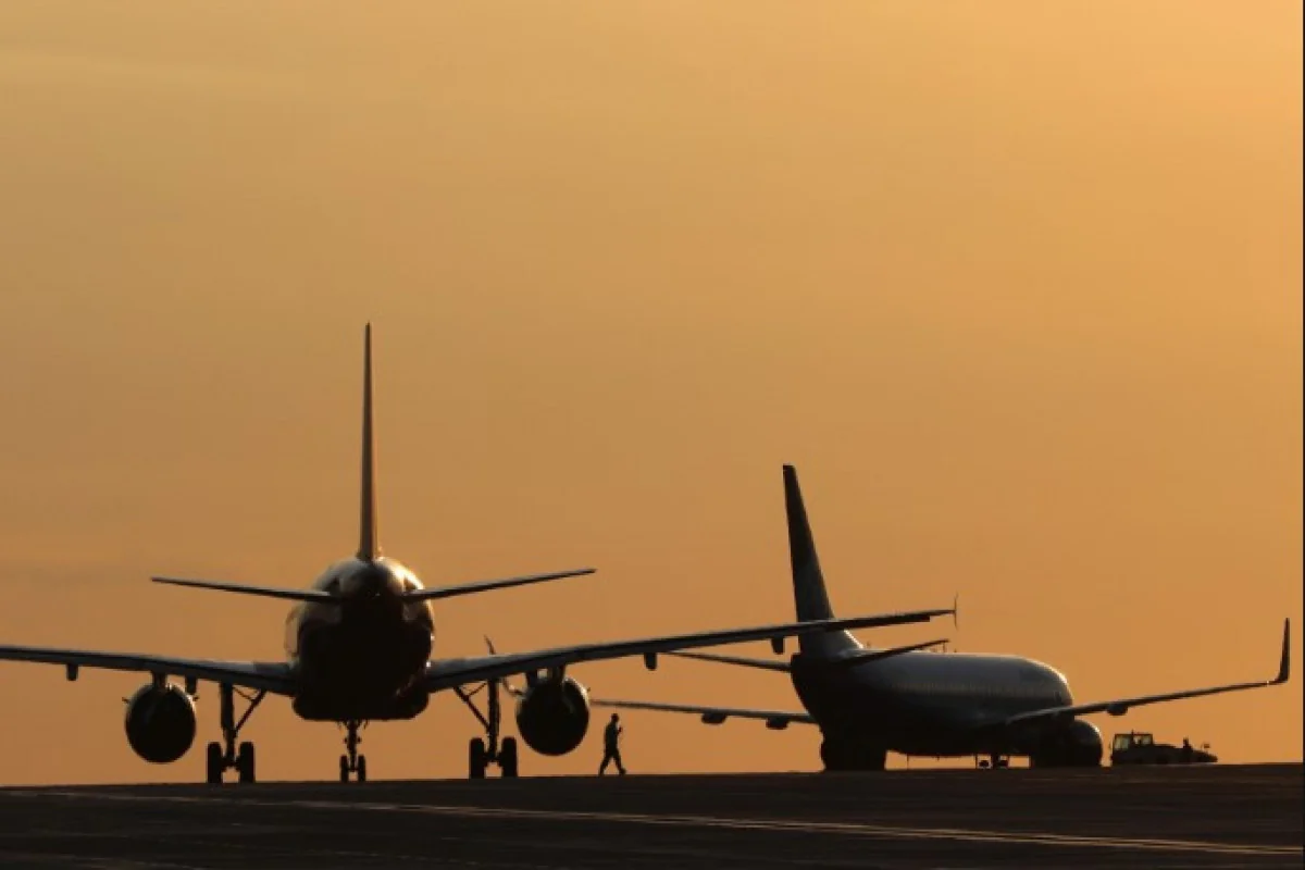 Hindistanda 18 hava limanı bağlanıb, 200-ə yaxın uçuş ləğv edilib