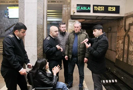 Bakı Metropoliteni vaqonlarda əlil arabası üçün yerlərin quraşdırılmasına başlayıb