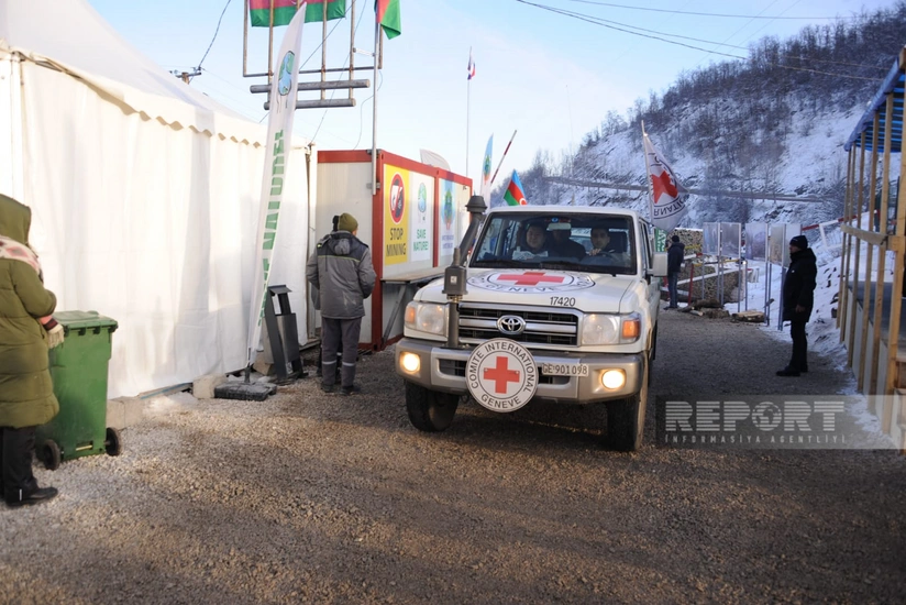 ICRC vehicles freely move from Khankandi to Lachin