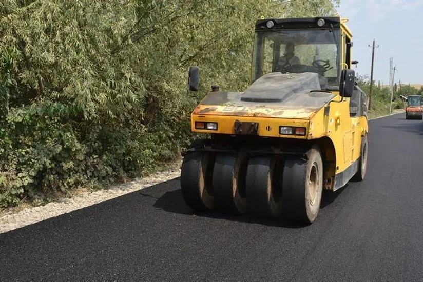 Qusarda 23 km uzunluğa malik avtomobil yolunun asfaltlanmasına başlanılıb