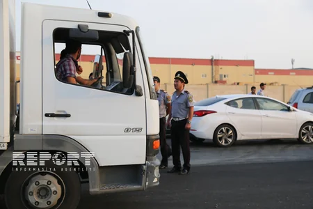 Rayon qeydiyyatında olan avtomobillərin Bakıya daxil olmasına qoyulan qadağanın tətbiqinə başlanılıb - FOTOREPORTAJ