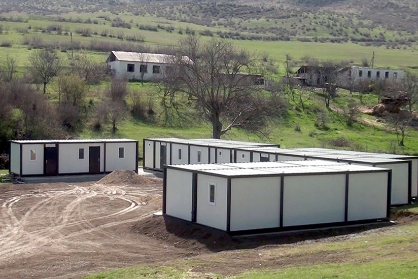 Azad olunmuş ərazilərdə modul tipli yataqxanaların quraşdırılmasına başlanılıb
