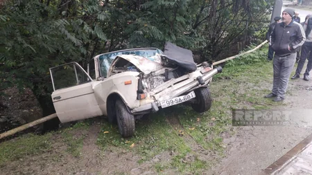 В Лянкяране КамАЗ столкнулся с легковым автомобилем, есть пострадавшие