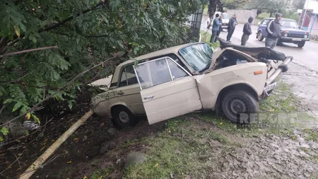 В Лянкяране КамАЗ столкнулся с легковым автомобилем, есть пострадавшие