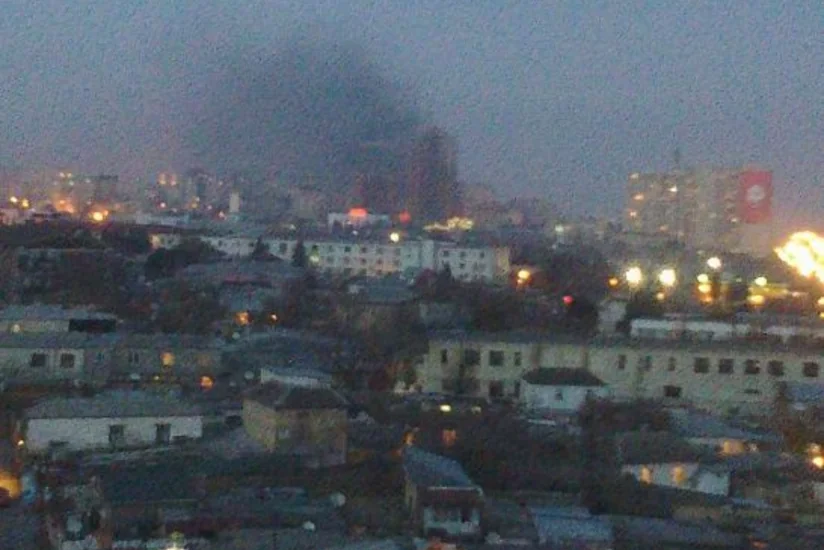 В Баку потушен пожар, произошедший за рынком  в старой бане - ОБНОВЛЕНО - ФОТО - ВИДЕО