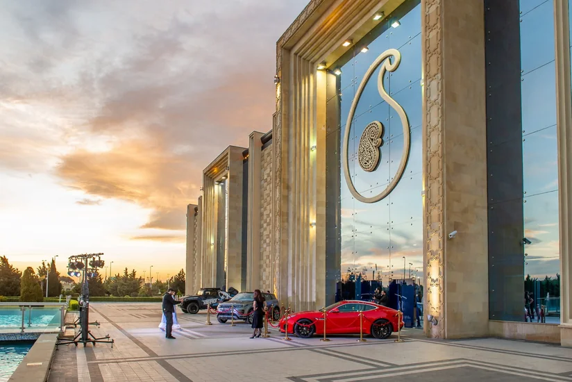 “Azeri Business Award” mükafatları təqdim edildi