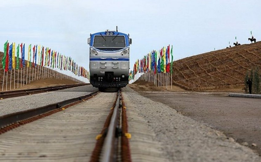 Iran interested in developing East-West transport corridor through Azerbaijan