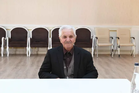 Rövşən Rzayev Gədəbəydə vətəndaşları qəbul edib