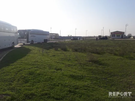 Biləsuvarda yol qəzası zamanı xəsarət alan zəvvarların adı məlum olub - FOTO