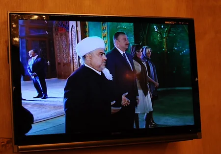 Allahşükür Paşazadə: “Azərbaycan dövlətinin, onun bünövrəsinin qurulması Heydər Əliyevin adı ilə bağlıdır”