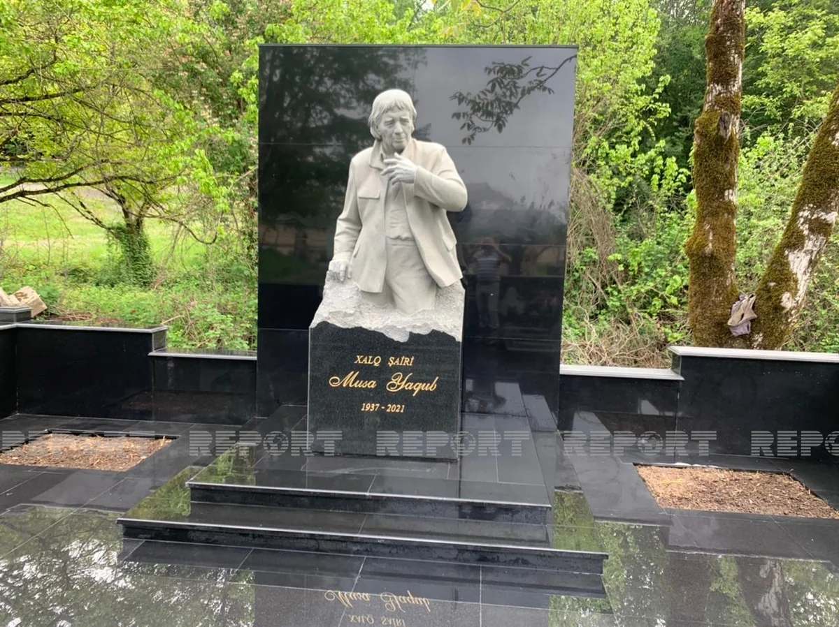 Musa Yaqubun qəbirüstü abidəsinin açılışı olub