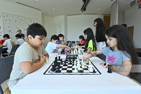 “9 senses” incəsənət mərkəzində uşaqlar üçün “Yaradıcılıq marafonu” keçirilib