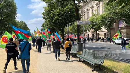 Berlində güney azərbaycanlılar etiraz aksiyası keçirib - YENİLƏNİB-2