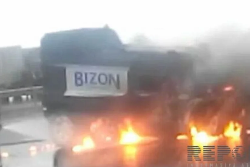 ​Siyəzəndə Hummer markalı avtomobil yanıb - VİDEO