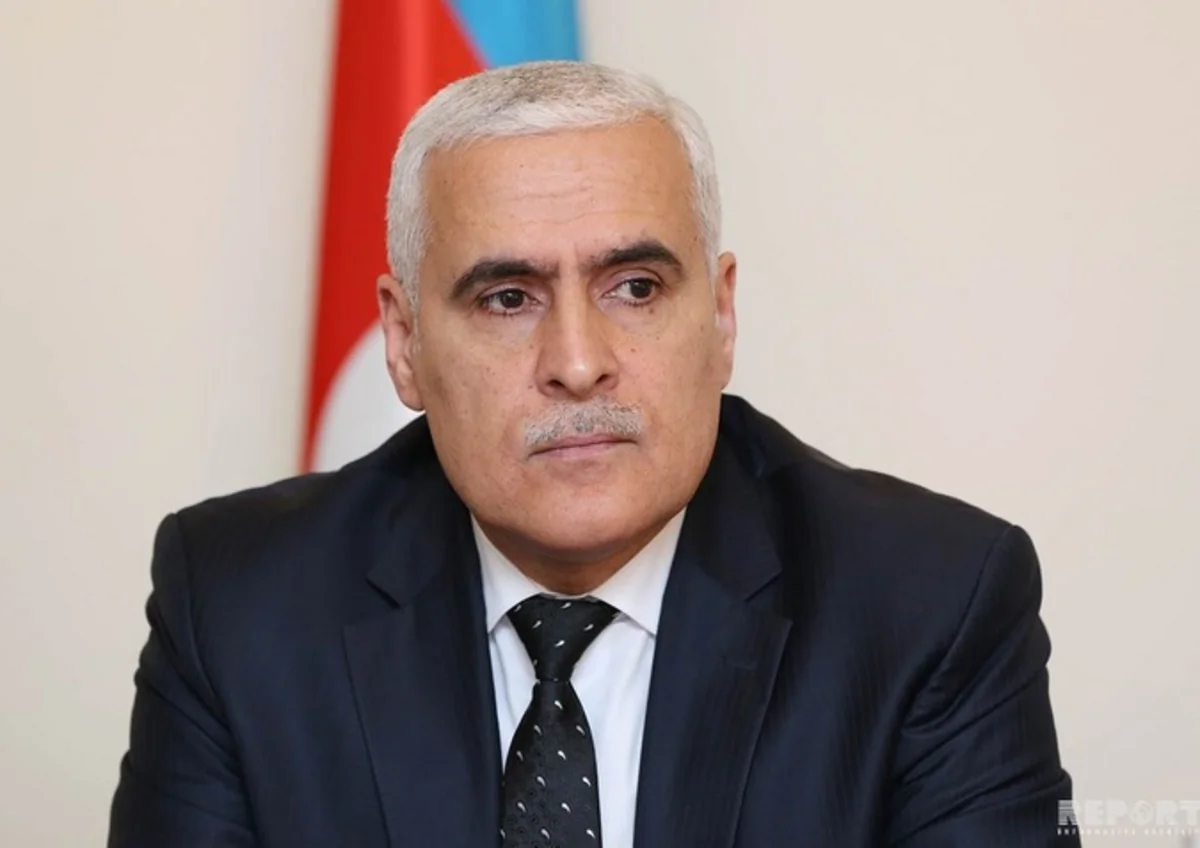 Vüqar Rəhimzadə “Özünü qoru, çevrəni xilas et” hərəkatına qoşuldu