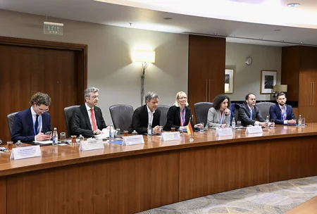 Azərbaycandakı bərpa olunan enerji layihələrində Almaniya şirkətlərinin iştirakı müzakirə olunub