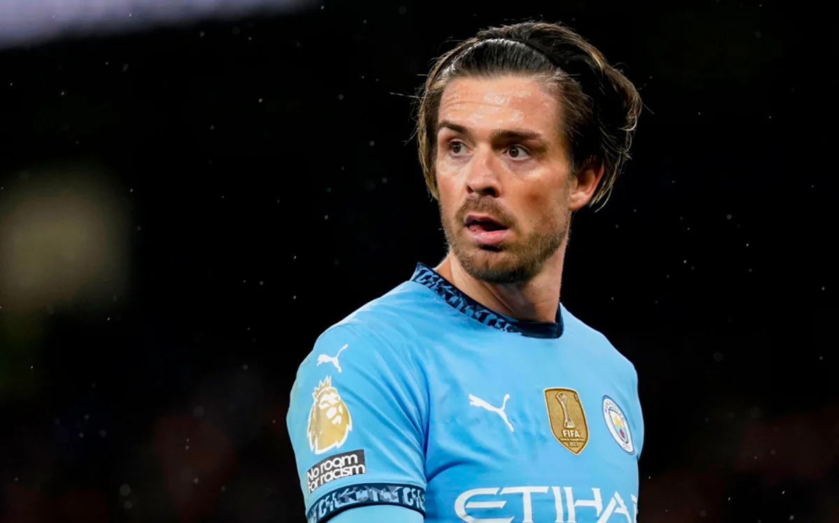 Napoli Mançester Sitinin vingerini heyətinə qatmağı düşünür