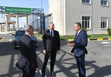 Prezident Sumqayıt Kimya Sənaye Parkında açılış və təməlqoyma mərasimlərində iştirak edib