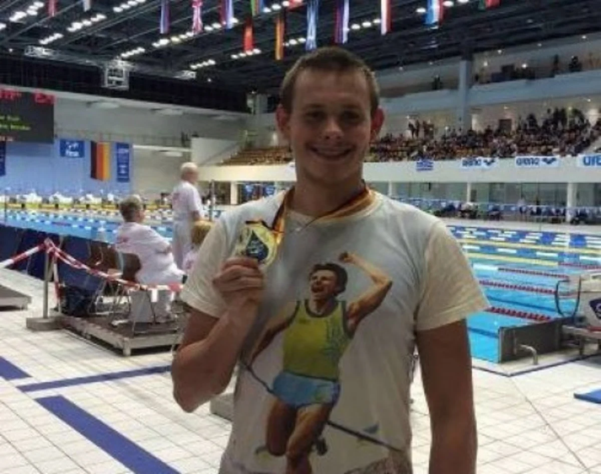 Azərbaycan üzgüçüsü Lüksemburqda iki gümüş medal qazanıb