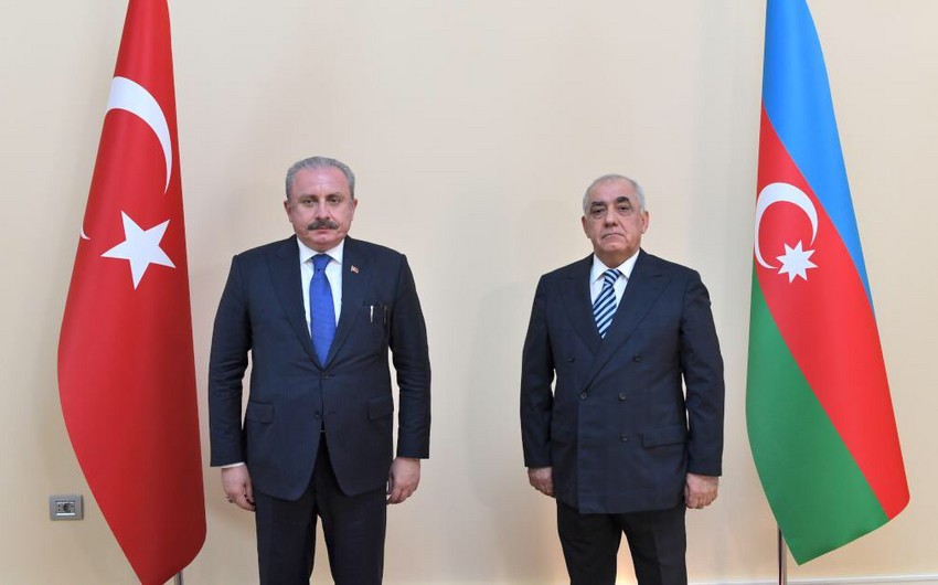 Əli Əsədov Türkiyə parlamentinin sədri ilə görüşüb