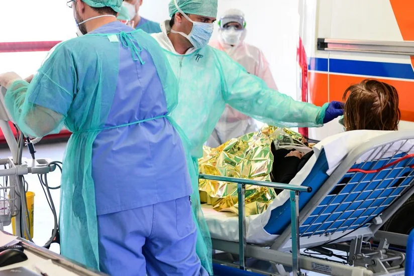 Италия вновь обновила рекорд по числу заболевших COVID-19 за сутки