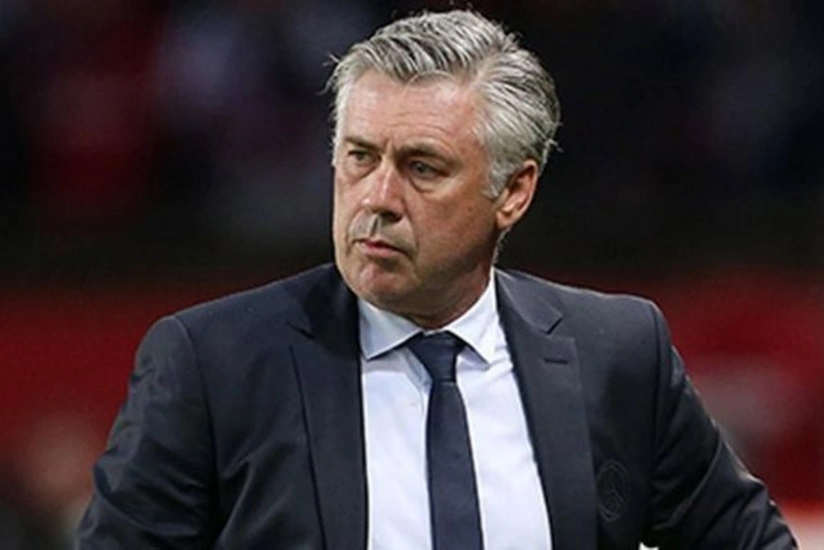 Tanınmış baş məşqçi futbolçulara şokolad yeməyi tapşırıb