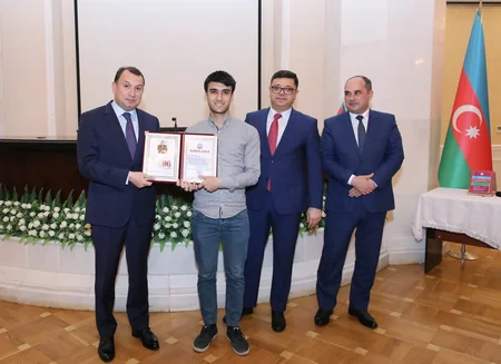 İqtisadiyyat Nazirliyində ümummilli liderin anadan olmasının 96-cı ildönümünə həsr olunmuş tədbir keçirilib