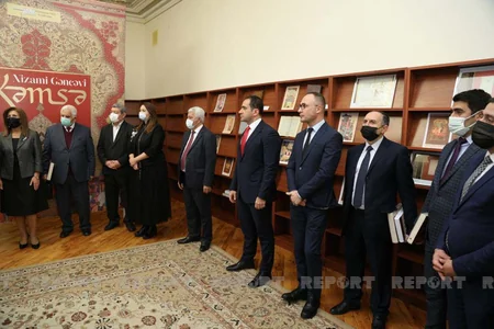 “Nizami Gəncəvi. Xəmsə” kitabının təqdimatı keçirilib
