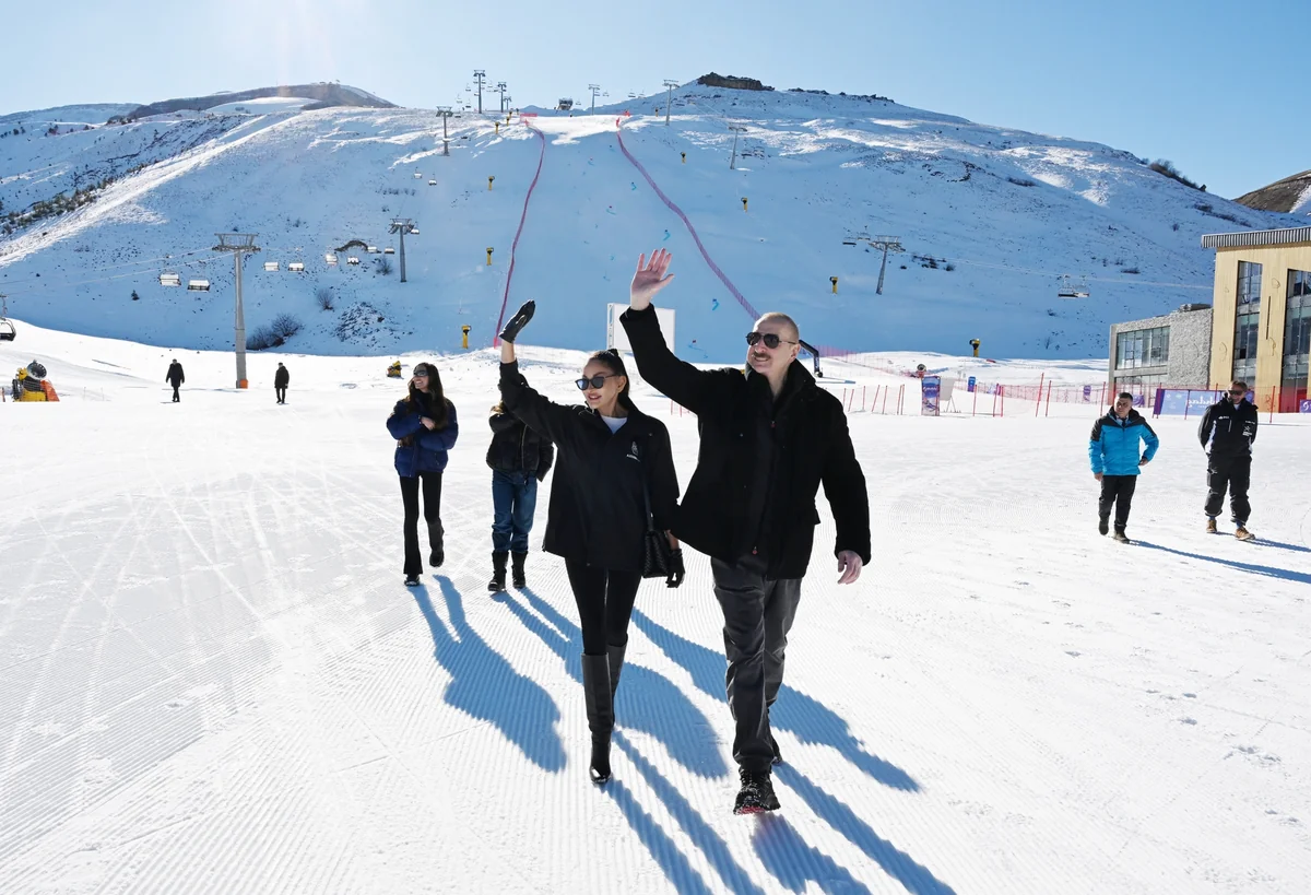 Prezident Şahdağ Turizm Kompleksindəki “Lakeside” hotelində aparılan işlərlə və “Xizək klubu” binasının tikintisi ilə tanış olub - YENİLƏNİB-2
