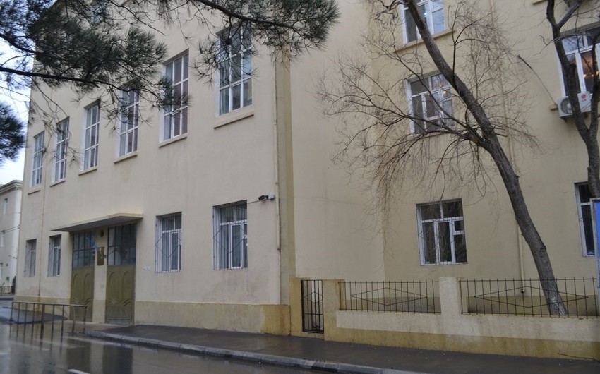 İdarə: 57 nömrəli məktəbdə dərslər ikinövbəli şəkildə bərpa edilib