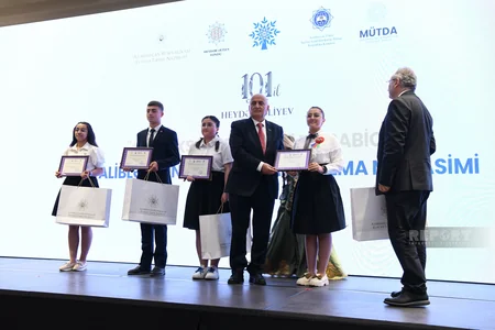 “Ən yaxşı təqdimat” müsabiqəsinin qalibləri mükafatlandırılıb