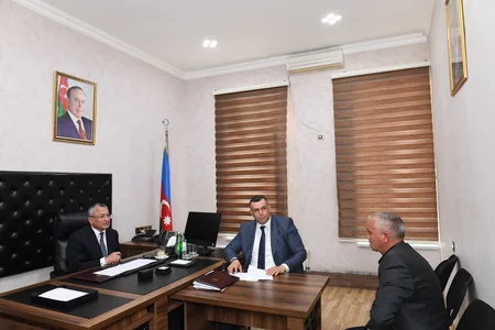 Rövşən Rzayev vətəndaş qəbulu keçirib