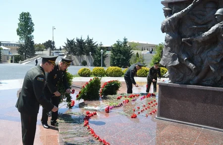 Defense Ministry officers honor memory of Great Patriotic War heroes