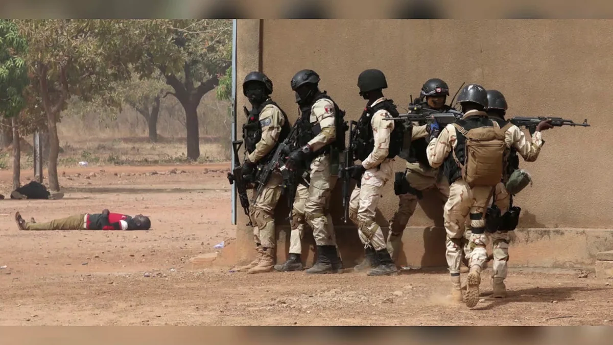 Burkina-Fasoda silahlı hücum zamanı 10-a yaxın insan ölüb